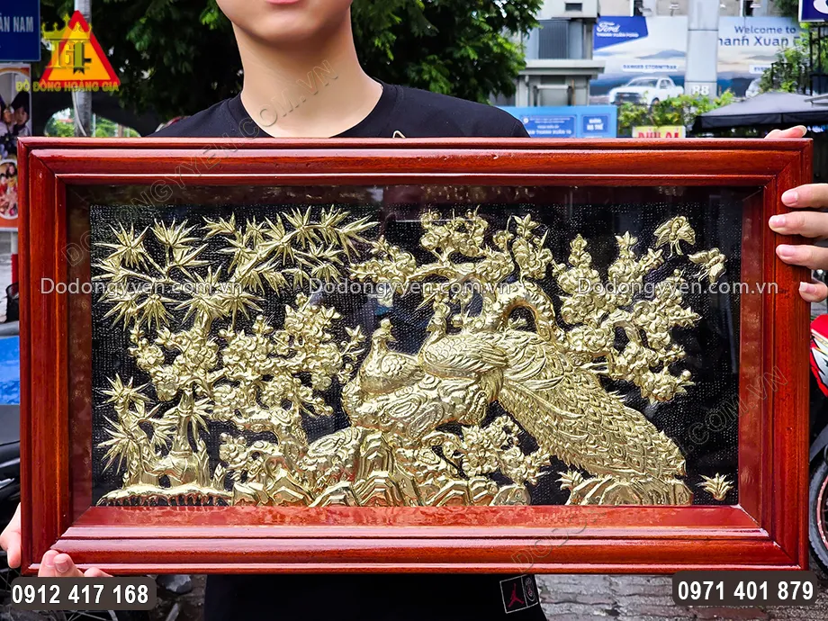 Khung tranh bằng gỗ tự nhi&ecirc;n chắc chắn